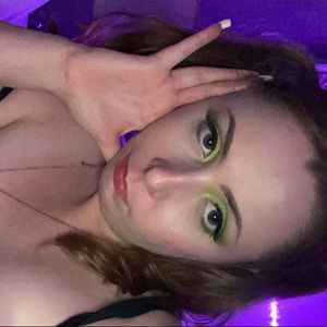 Meet your Posher, Halley